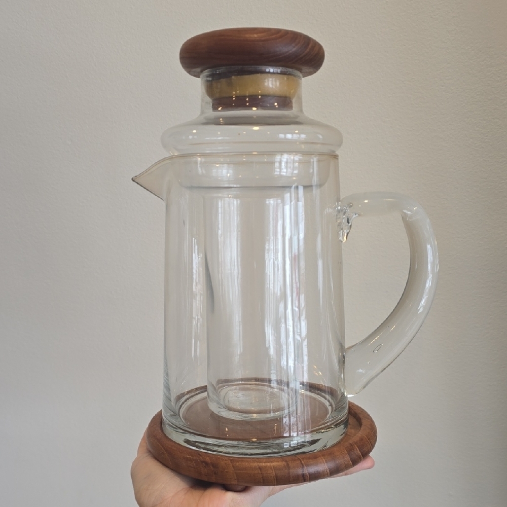 Vintage Winsome Mid-century Modern Teak And Glass Pitcher With Chilling Insert